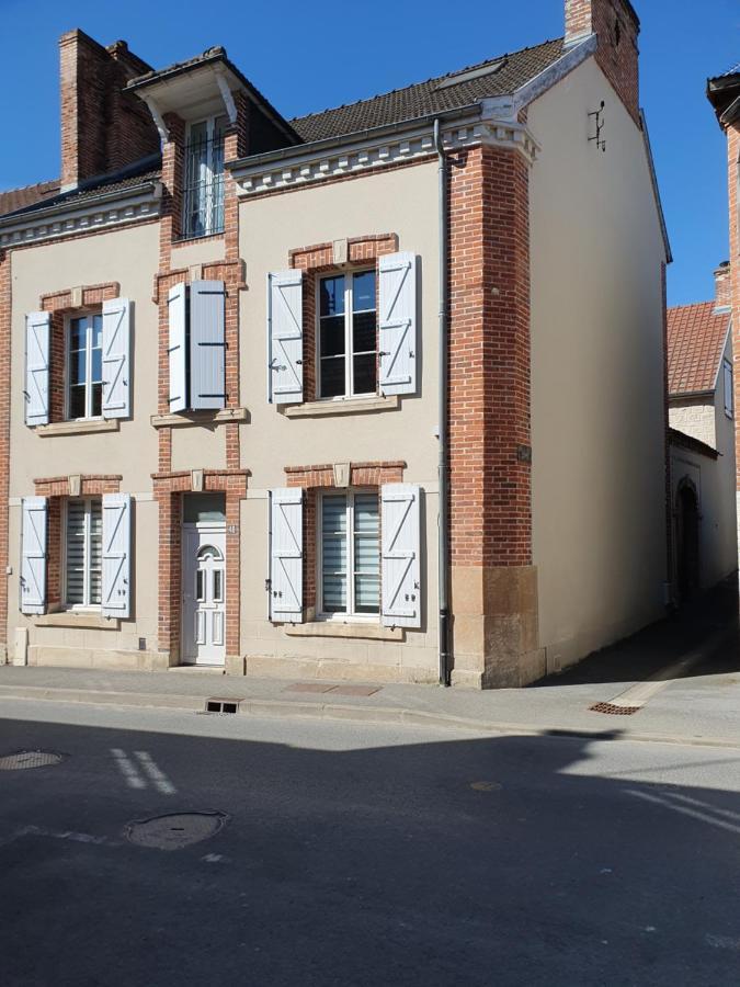 Bed and Breakfast La Cour Des Marotiers Mareuil-sur-Ay Exterior foto